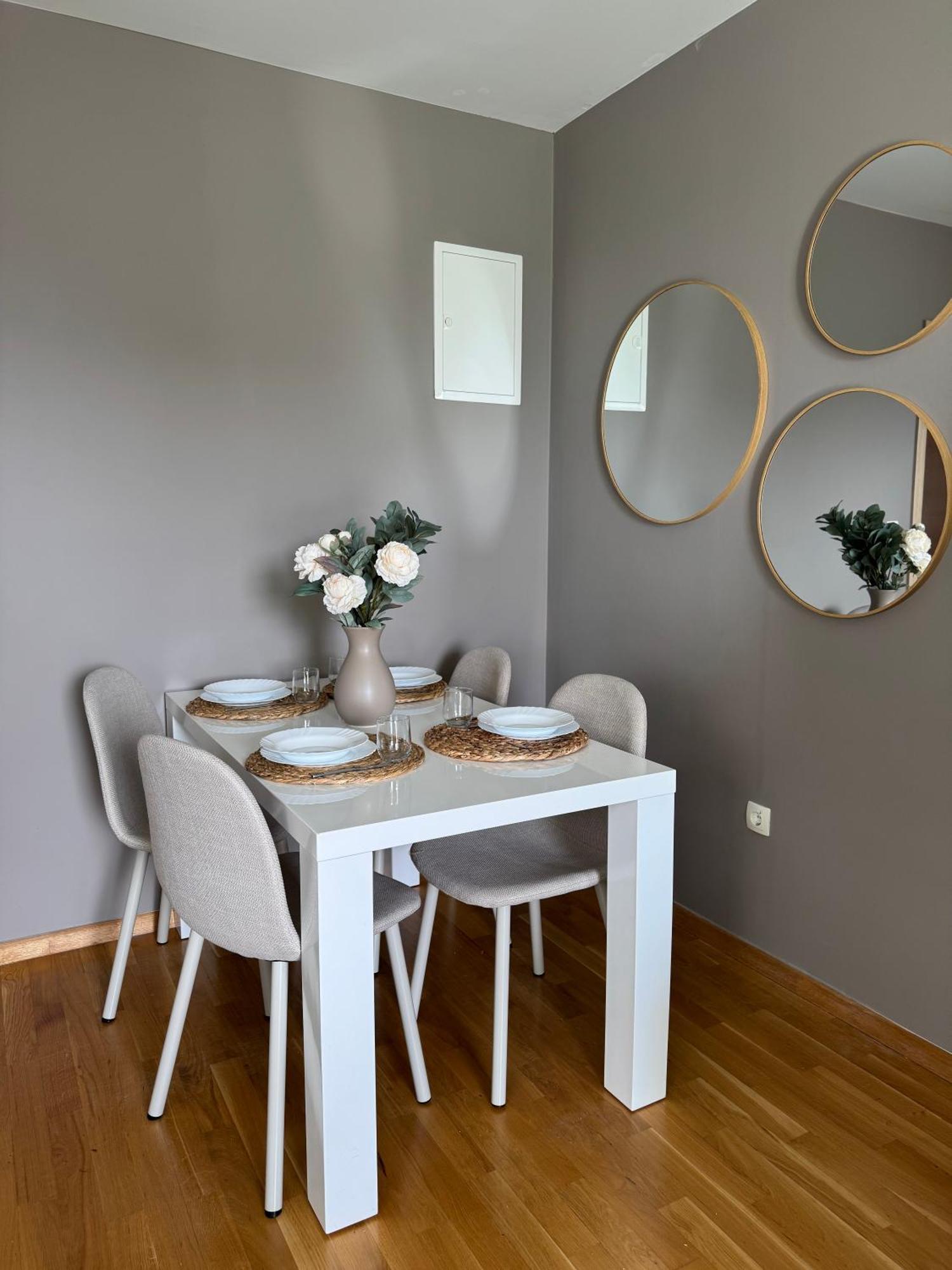 Apartment Tri Sunca Baška Voda Екстериор снимка