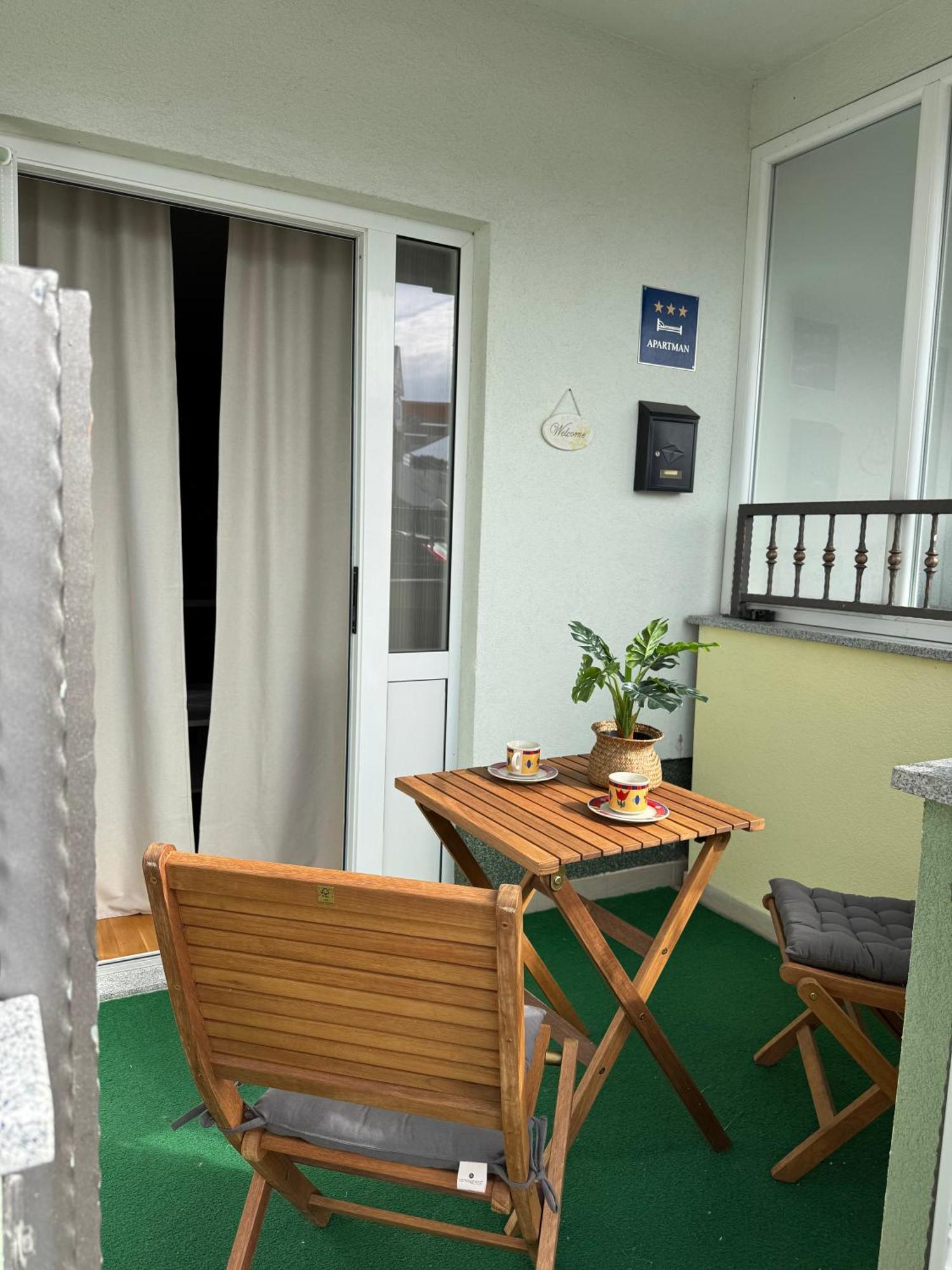 Apartment Tri Sunca Baška Voda Екстериор снимка