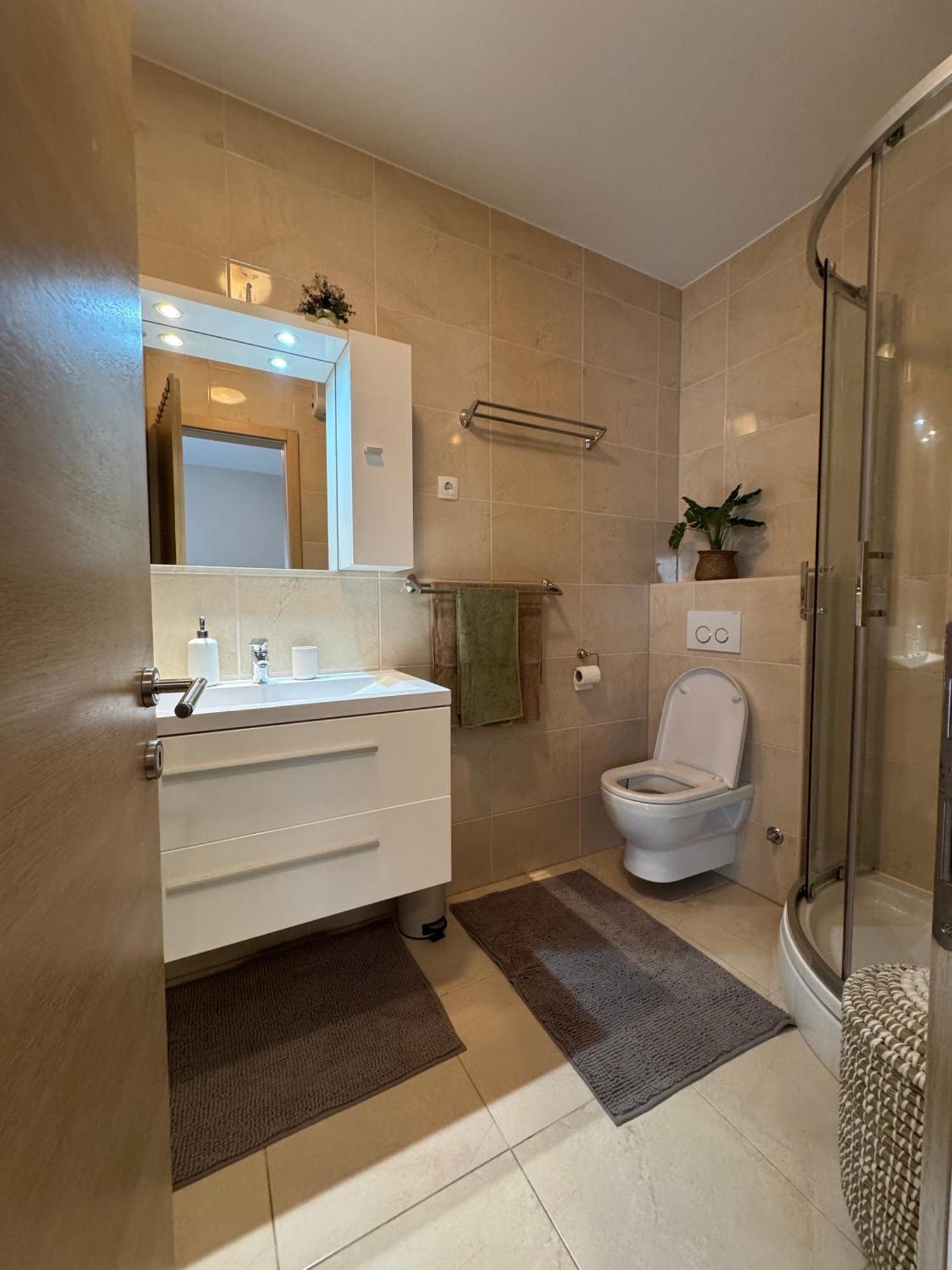 Apartment Tri Sunca Baška Voda Екстериор снимка